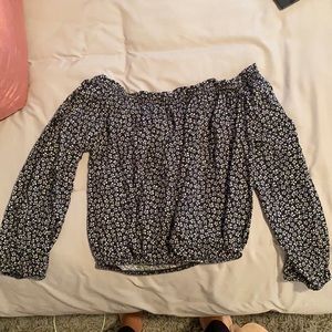 Brandy Melville Off-The-Shoulder top